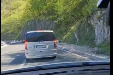 (VIDEO) KOLONA AUTOMOBILA SEŽE OD ZLATIBORA DO POŽEGE! Počele gužve na putevima! SAMO STRPLJIVO!