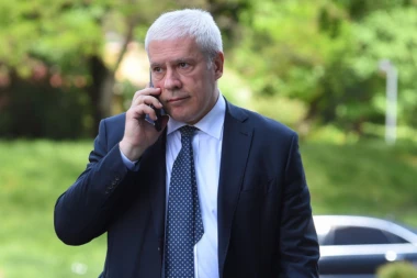 OTKRIVAMO! OVO SU BILI KLJUČNI KORACI U STRATEGIJI BIVŠE VLASTI: Zbog "Rio Tinta" menjali zakone, a Duliću spojili TRI MINISTARSTVA U JEDNO!