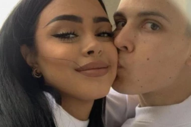 (FOTO) UPALA MU KAŠIKA U MED: Partizanov VUNDERKIND u LJUBI zanosnu meleskinju iz Mirijeva!