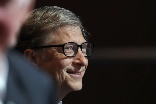 BIL GEJTS KONAČNO POKAZAO ĆERKU! Svi su gledali samo u nju, evo kako izgleda, ljudi tvrde: Nema ništa na oca!