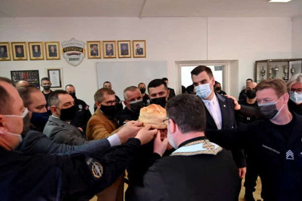 (FOTO) MINISTAR VULIN: Ekonomska i politička stabilnost nije moguća bez moćne bezbednosne strukture