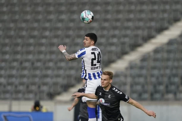 (VIDEO) MAJSTORIJA: Radonjić FINTOM poslao rivala U REKLAME, pa je usledila MAGIČNA ASISTENCIJA