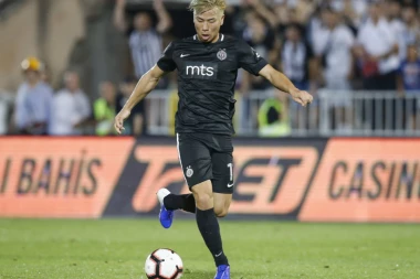 NIŠTA OD LIGA PETICE: Asano karijeru nastavlja u Turskoj?