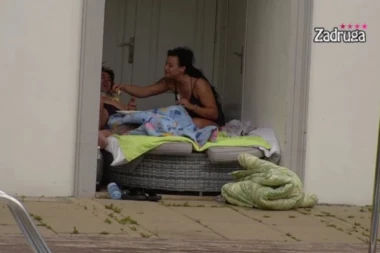 (VIDEO) KRISTIJANOVO TELO UMESTO POSLUŽAVNIKA ZA HRANU: Kristina nije mogla da se ISKONTROLIŠE!