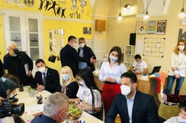 Uvek uz mlade i sportiste – Ministar Udovičić posetio Bečej i Bačko Gradište