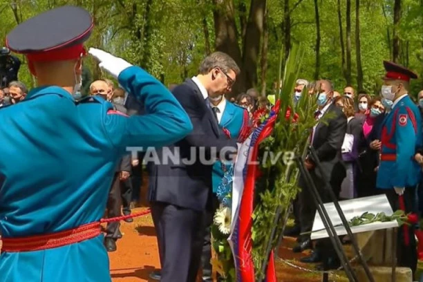 PREDSEDNIK VUČIĆ NA OBELEŽAVANJU DANA SEĆANJA NA JASENOVAČKE ŽRTVE! Tri stvari mora da zna i zapamti SVAKI SRBIN!