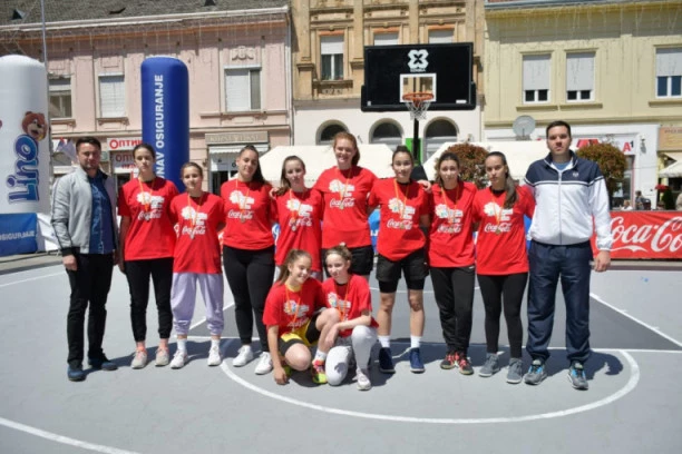 SPEKTAKL U SREMSKOJ MITROVICI: Rašić uz klince na Sportskim igrama mladih!