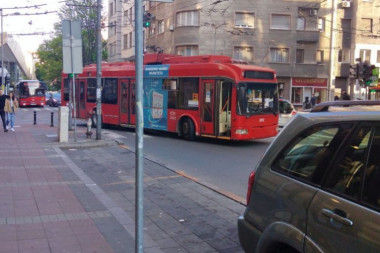 VELIKA GUŽVA U BEOGRADU: Zbog pada kontaktne mreže tramvaji i trolejbusi ne saobraćaju