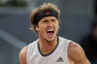 ZVEREV OSVOJIO MADRID: Nemac osvojio PEHAR posle velikog PREOKRETA u finalu