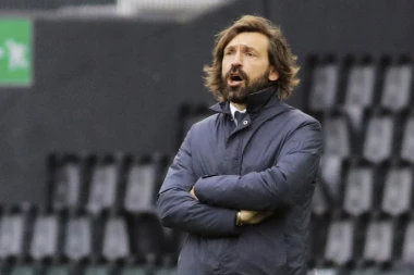 Miljenik Delija predvodi napad Italijana: Pirlo ipak potpisuje!