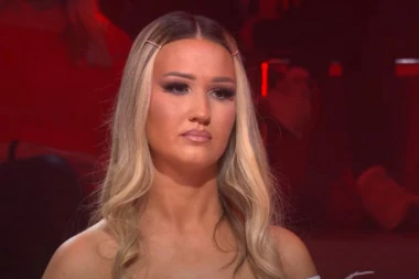 (FOTO) ŽIRI PONOVO RASPLAKAO TAKMIČARKU ZVEZDA GRANDA: Sa punim očima suza priznala OVO!