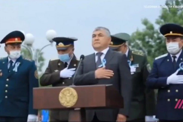 HIT SNIMAK! Počela himna a vojnici ne znaju šta ih je snašlo (VIDEO)