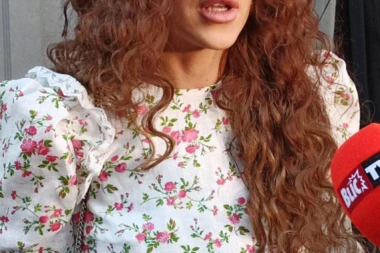 DEČKO NIJE ZNAO ŠTA DA JOJ KAŽE: Anastasija priznala kako je Đorđe reagovao kada je video njenu novu frizuru!