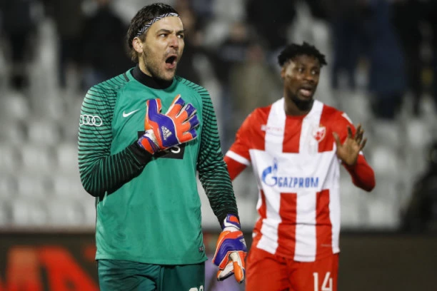 (VIDEO) DA LI JE LOPTA PREŠLA GOL LINIJU? Stojkovićev FLEŠBEK na treningu Partizana - Markec kao Boaći  u Humskoj?!