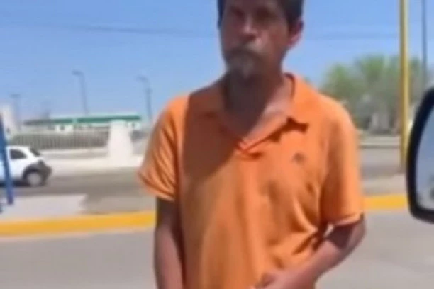 (FOTO, VIDEO) PROSIO JE NA SEMAFORU, A ONDA MU JE PONUDJEN POSAO NA NJIVI: Odgovor je šokirao ČOVEKA, a sad ćete i vi znati zašto PROSE po ulici!