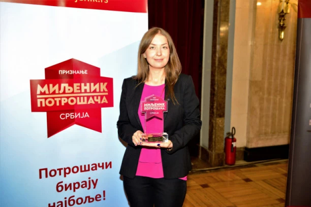 PRIZNANJE KOMPANIJI "DUNAV OSIGURANJE" ZA OMILJENI BREND POTROŠAČA