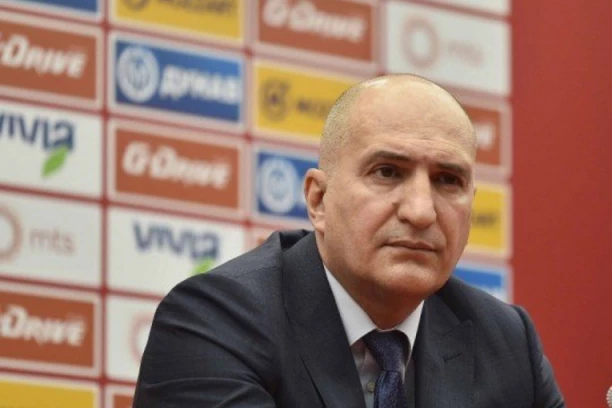 PODSETIO BIH STARIJE ZVEZDAŠE NA TO! Oglasio se Mrkela pred PSV, pa spomenuo Partizan!