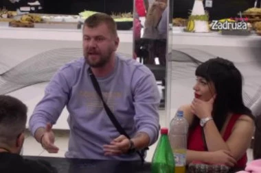 (VIDEO) NE MOŽE DA DOĐE SEBI: Janjuš IZGOREO OD BESA, počeo da PSUJE I VREĐA zadrugare, a OVO JE RAZLOG!