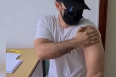 ADIL PRIMIO VAKCINU PROTIV KORONE! Pevač otkrio koje je cepivo primio, pa poslao jasnu poruku javnosti!