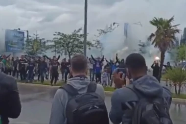 (VIDEO) HAOS PRED FINALE ABA LIGE: Navijači "ZAPALILI" Podgoricu i ispratili ljubimce na meč sa Zvezdom!