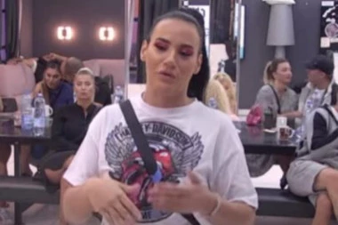 KRISTININI RODITELJI SVE RASPRODALI ZBOG LEČENJA SINA! Zadrugarkina porodica otkrila potresnu istinu o njegovoj bolesti