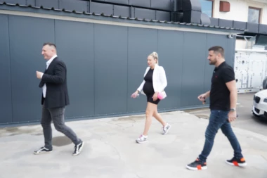 PUKLI PO ŠAVOVIMA! MLADENCI PRVI DAN BRAKA PROVELI U SVAĐI: Luna i Marko otkazali crkveno venčanje!