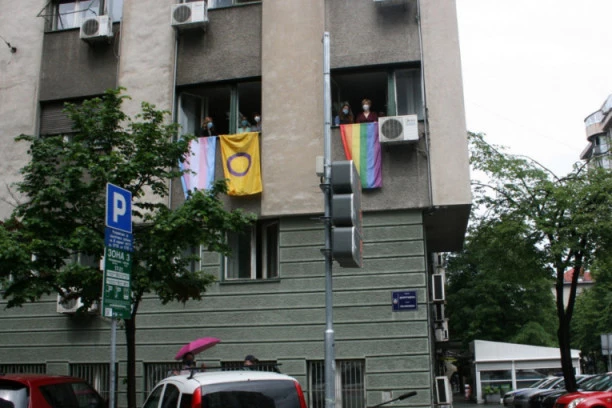 Zaštitnik građana povodom Međunarodnog dana borbe protiv homofobije, bifobije i transfobije: OBEZBEDITI SISTEMSKU ZAŠTITU ZA LGBT OSOBE