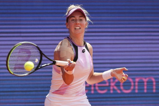 SJAJNE VESTI ZA SRPSKI TENIS: Nina Stojanović ostvarila veliki uspeh na Vimbldonu!