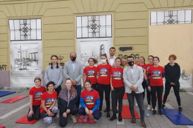 (FOTO) POČEO MALI SAJAM SPORTA: Pančevo ugostilo Štefaneka, Udovičića i Borkovića na putu do medalja!
