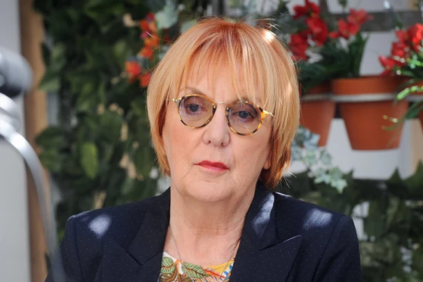 VEDRANA RUDAN IMA RAK! Spisateljica saopštila vesti koje KIDAJU DUŠU!