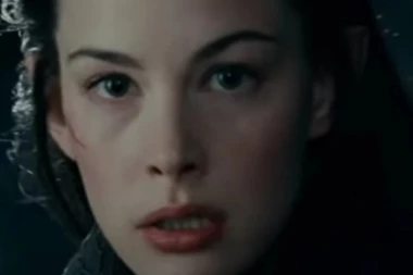 (FOTO) LIV TAJLER NIJE ZNALA KO JOJ JE OTAC: Slučajan susret ih je spojio, a onda se zgranula kad ga je videla KAKO IZGLEDA!