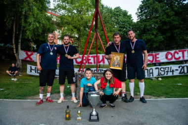 (FOTO) PO DESETI JUBILARNI PUT: Turnir "Sveti Vasilije Ostroški" održan uz još više ekipa i publike