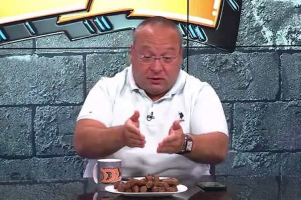 BOLESNIK VULETIĆ ŠOKIRAO JAVNOST ISMEVAJUĆI VELJINU ŽRTVU: Evo stigao nam je Goksi, dobar je, odličan! (VIDEO)