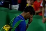 KATASTROFA: Novak povredio koleno pred Australijan open! Jedva se kreće, ovo ne sluti na dobro (VIDEO)