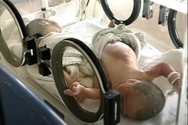 (VIDEO) NA DANAŠNJI DAN POČELA JE AGONIJA BANJALUČKIH BEBA! Od njih 14, samo je Marko danas živ!