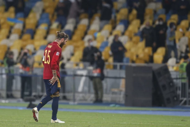 OGLASIO SE RAMOS! Kapiten Reala šokirao nakon što je Luis Enrike saopštio spisak za EURO!