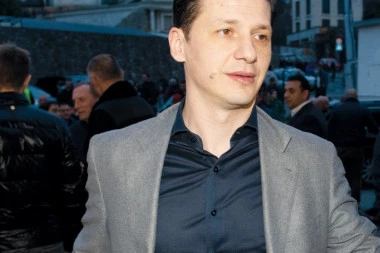 (FOTO) ŠAMAR PUČISTIMA: Pantelić dobio podršku od LEGENDE SRPSKOG FUDBALA!