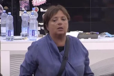 (VIDEO) ZAMALO SKANDAL DA ISPADNE: Zbog NESPORAZUMA sa Lepim Mićom, Nadica isprozivala POZNATU FOLKERKU!