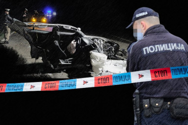 VOZAČ "PUNTA" PREŠAO U LEVU TRAKU I DIREKTNO UDARIO U POLICIJSKI AUTO! Nesreća kod Sremske Mitrovice: Obojica hitno prevezena u bolnicu!