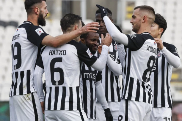 KAO ASANO?! NESLAVAN ODLAZAK NAKON FINALA KUPA: Partizan ostao bez jednog od NAJBOLJIH igrača!