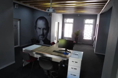 SJAJNE VESTI ZA OSNOVCE SA KOSOVA I METOHIJE: Uče da programiraju od malih nogu, biće spremni  za posao koji je najplaćeniji u SRBIJI!