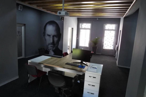 SJAJNE VESTI ZA OSNOVCE SA KOSOVA I METOHIJE: Uče da programiraju od malih nogu, biće spremni  za posao koji je najplaćeniji u SRBIJI!