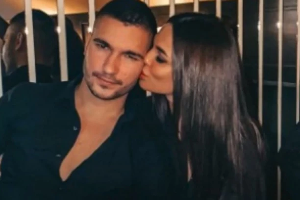 (FOTO) BOJANA RODIĆ U SEDMOM MESECU TRUDNOĆE, A STOMAKA NI NA MAPI: Na ovome joj svi zavide!