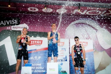 (VIDEO) VELIKO GRADIŠTE DOMAĆIN SPEKTAKLA: Otvoreno prvenstvo Srbije u trijatlonu 2021 startuje na prelepoj stazi kraj Srebrnog jezera!