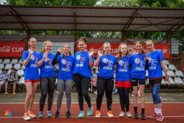 Olimpijski duh na Igrama, Zdelar uz mališane