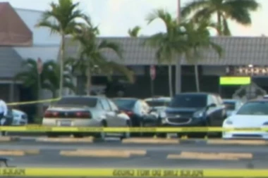 (VIDEO) ŽEŠČA PUCNJAVA U MAJAMIJU: Izašli iz terenca, pa REŠETALI LJUDE! Desetine povređenih, IMA I UBIJENIH