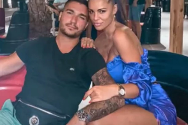 OVAKO SU MIRKO I BOJANA SREDILI SOBU ZA NASLEDNIKA: Svaki detalj sa pažnjom ODABRALI, a OVO JE ugravirano svuda! (VIDEO)