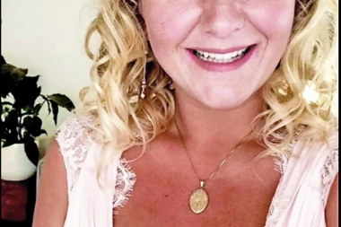 USPELI SMO DUBLJE DA PRODREMO: Radila reportažu sa svingerima, pa završila u KREVETU sa jednim od njih!