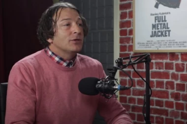 SRPSKI ASTROLOG PREVARIO LAKOVERNU STUDENTKINJU: Uzeo joj 500 evra za energetsko čišćenje, a onda je blokirao na društvenim mrežama!