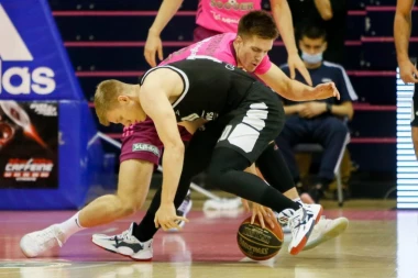 PARTIZAN NA KOLENIMA PRED MOMCIMA KOJI NOSE ROZE: Mega na korak do FINALA Superlige